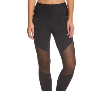 Onzie Black Mesh Panel Leggings – Size M
